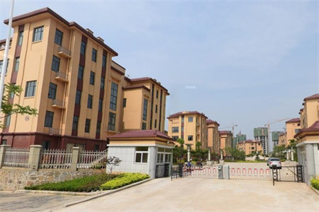 一线河景领秀城福月园精装修电梯房108平诚意卖房