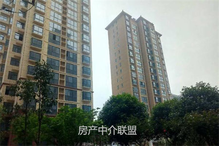 益王府花园，5楼带阁楼，上下100平，精装，33万可按揭